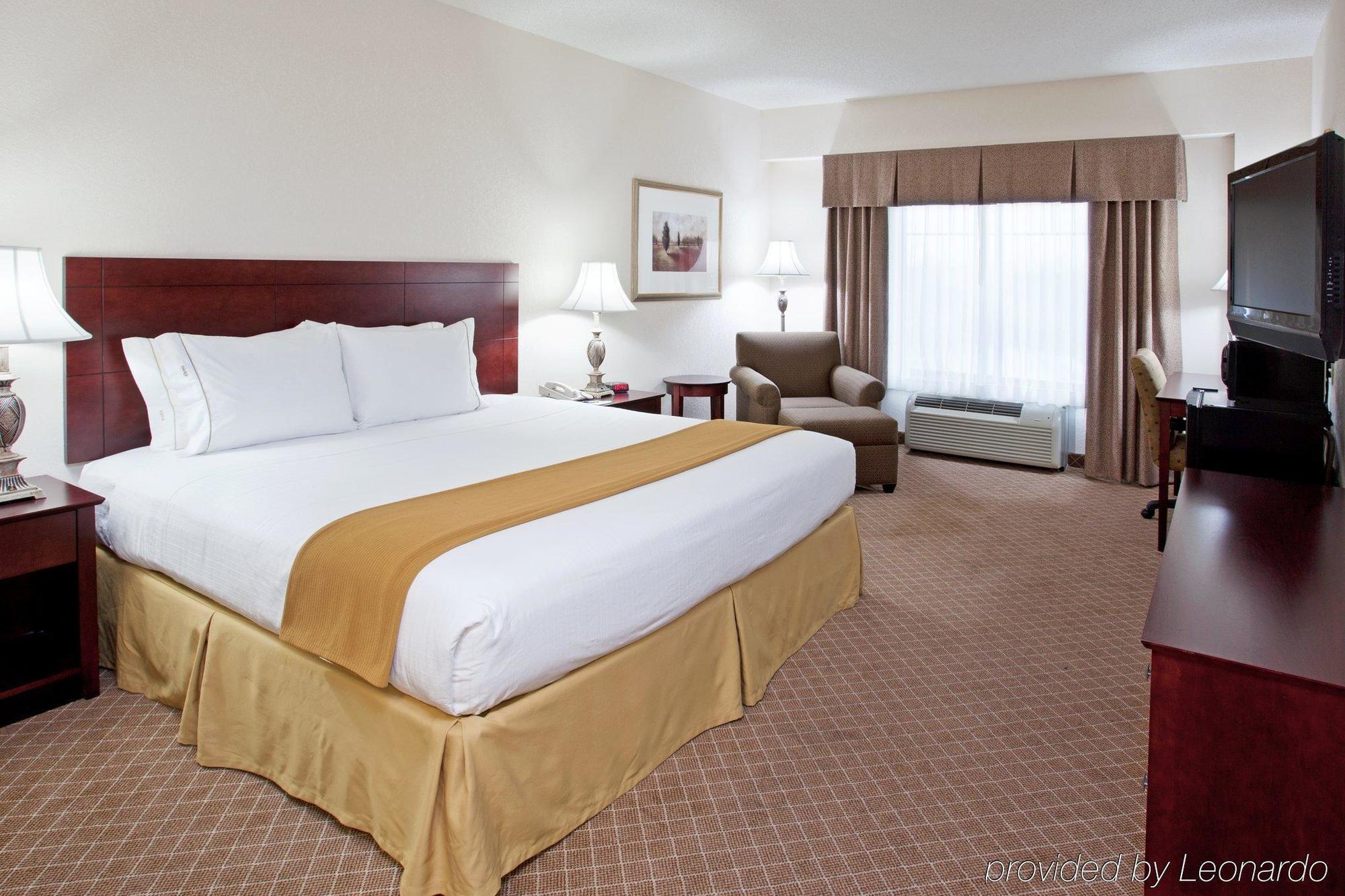 Holiday Inn Express Hotel & Suites Rochester Webster, An Ihg Hotel Room photo